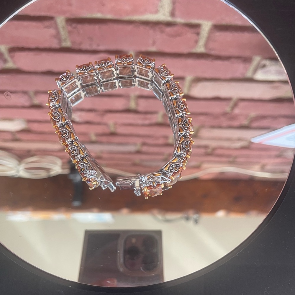 🔥NWOT. 🔥PARKLANE 🔥 Topaz Signature Bracelet - Picture 4 of 8